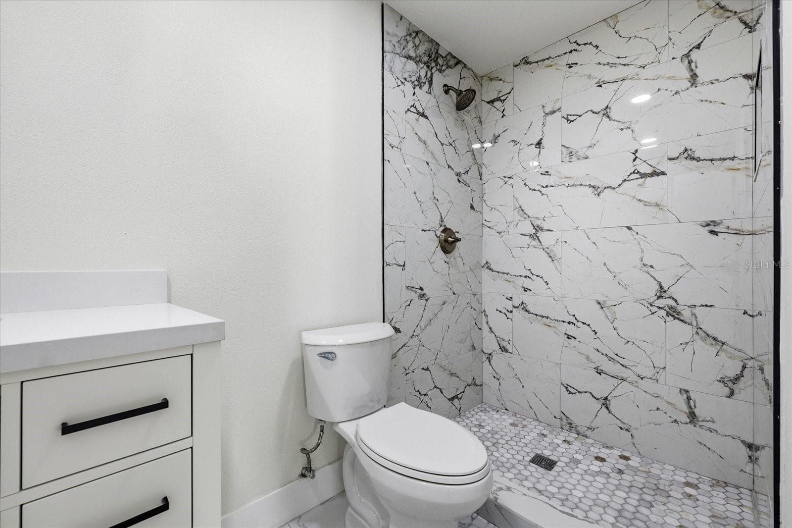 3304 KING RICHARD COURT — photo 26 of 46