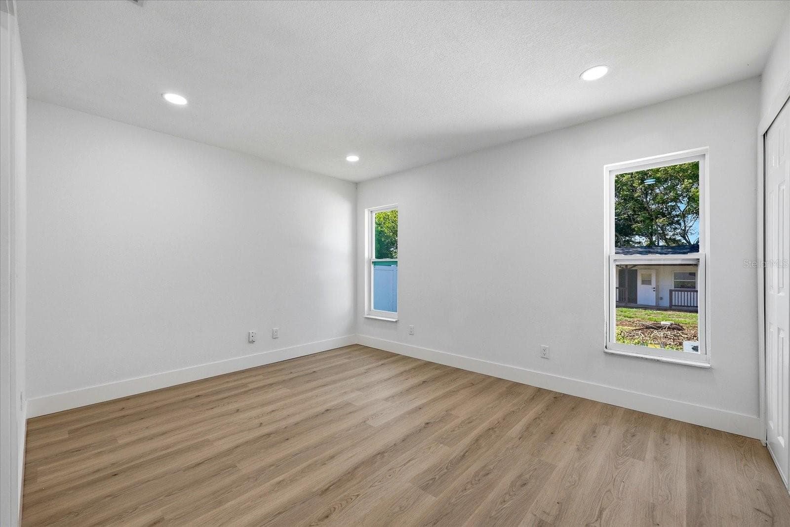 3304 KING RICHARD COURT — photo 22 of 46