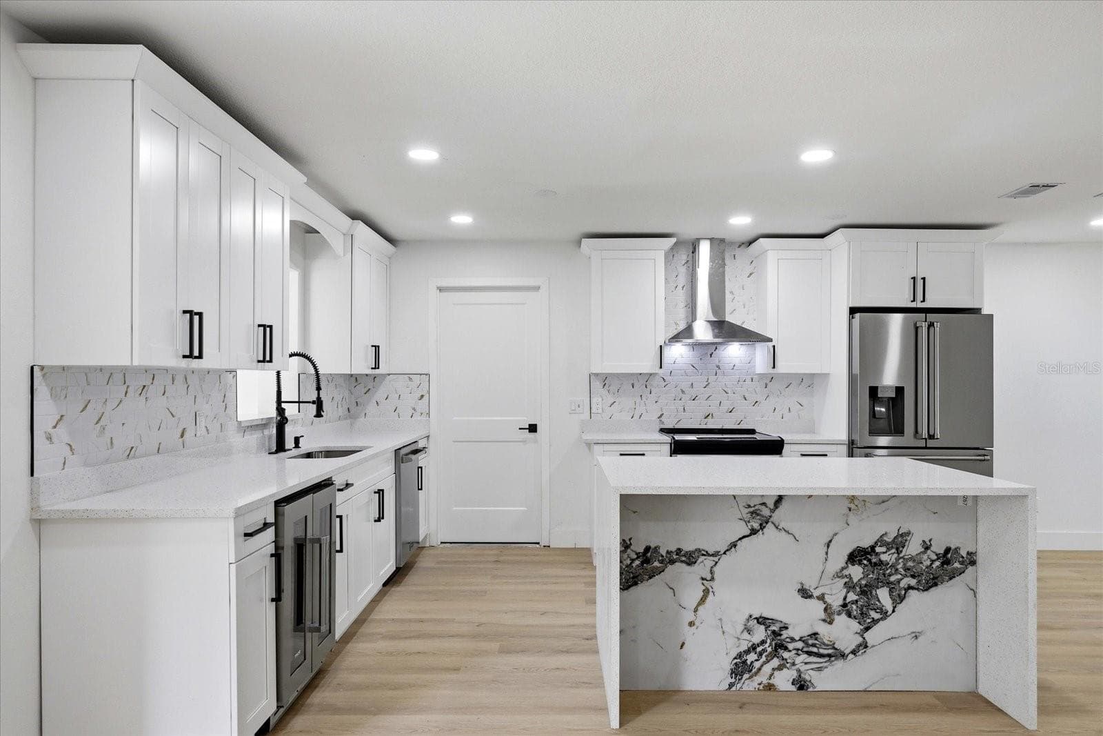 3304 KING RICHARD COURT — photo 8 of 46