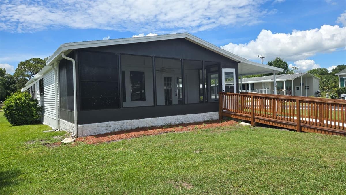 3905 SUGAR BERRY PLACE — photo 4 of 35
