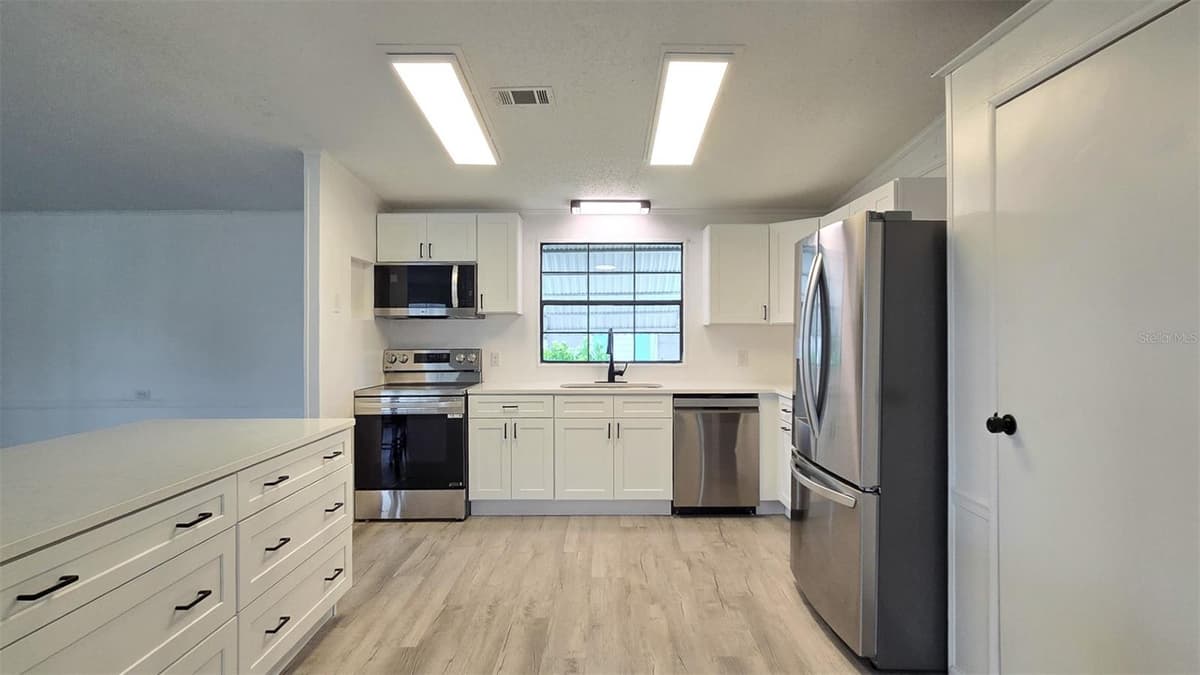 3905 SUGAR BERRY PLACE — photo 18 of 35