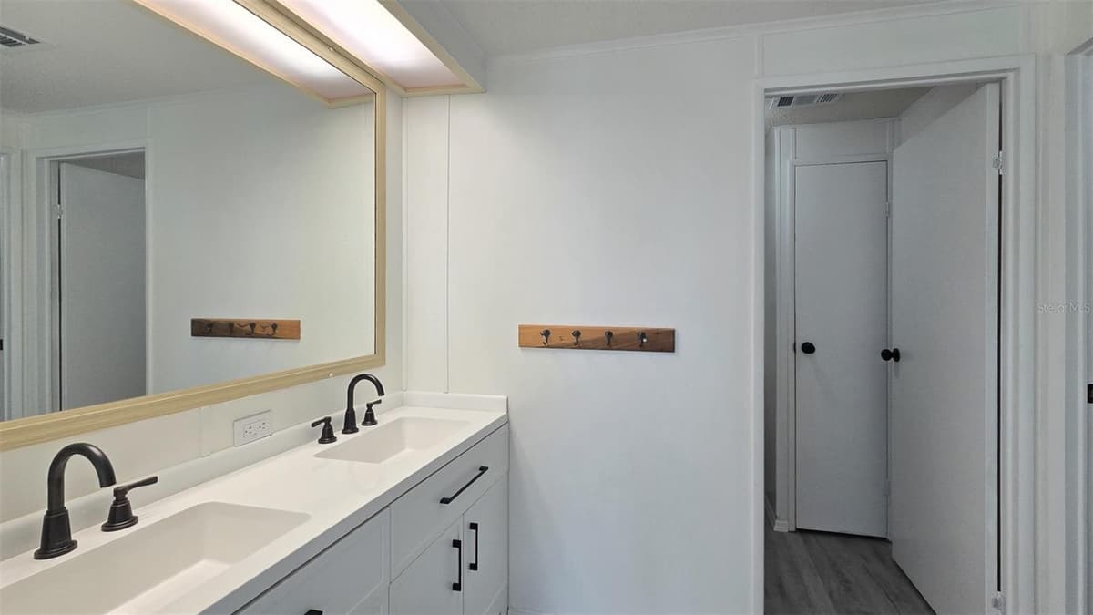 3905 SUGAR BERRY PLACE — photo 32 of 35