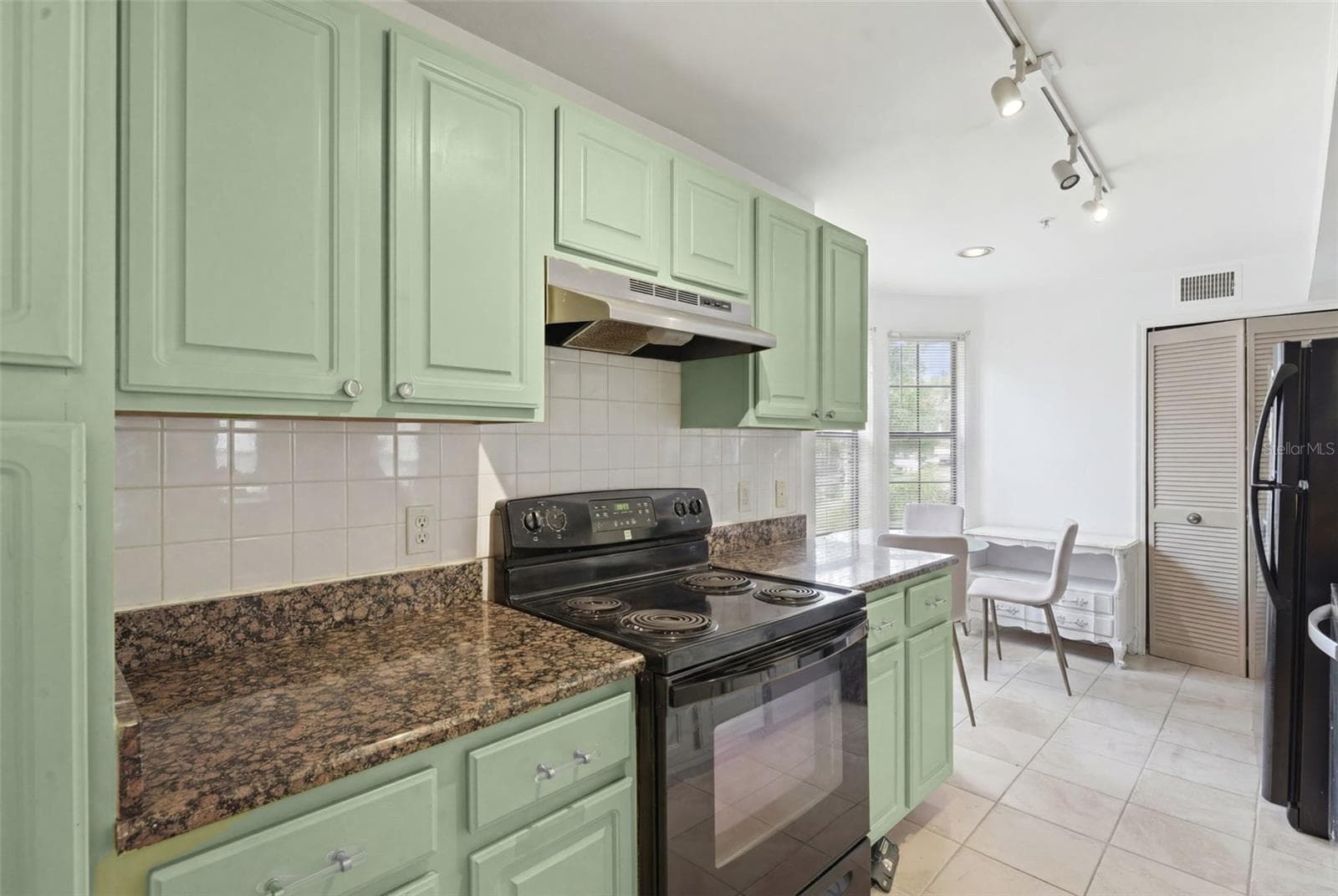 420 SUMMIT RIDGE PLACE — photo 8 of 30