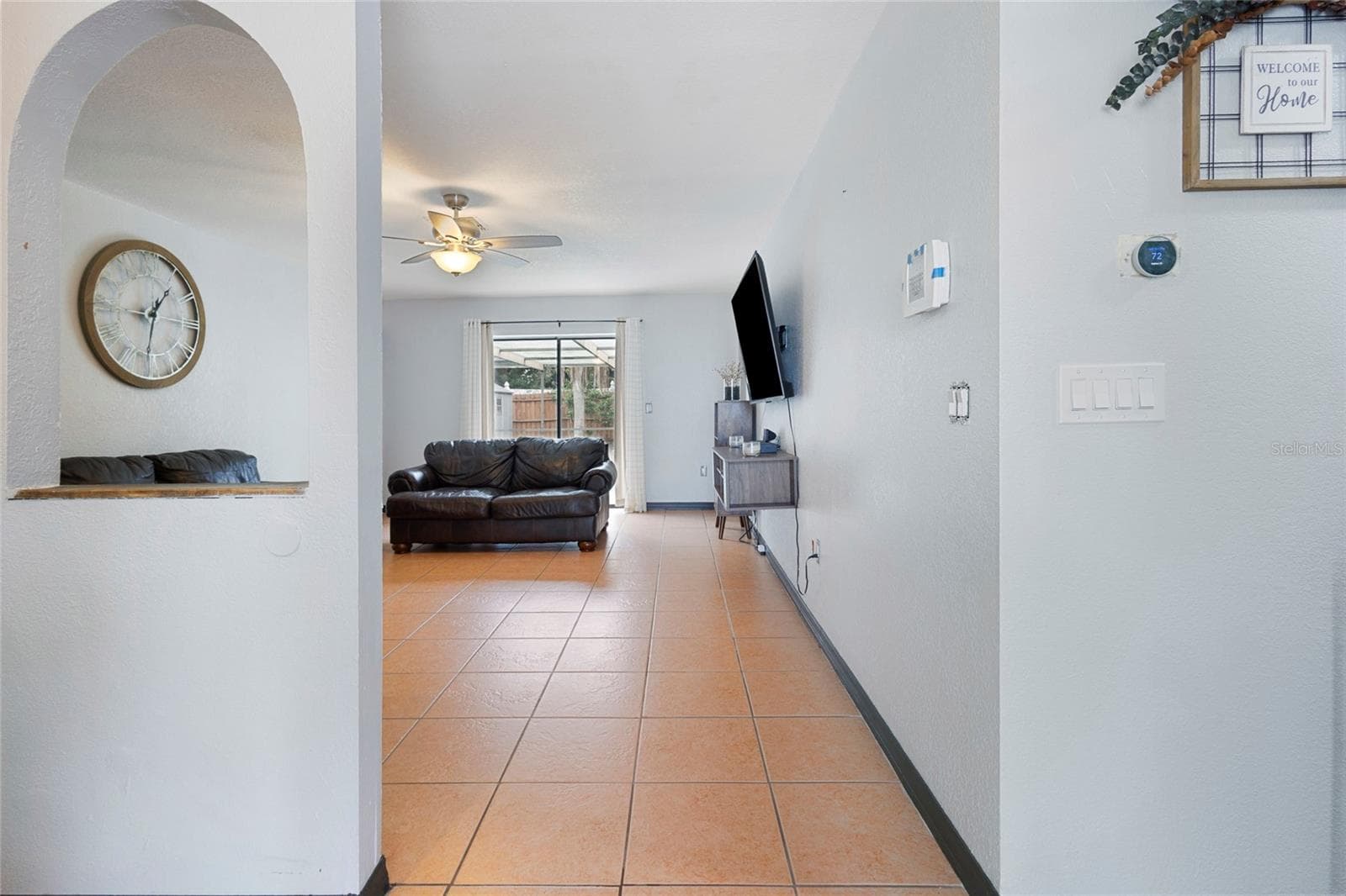 10951 PEPPERTREE LN — photo 11 of 40