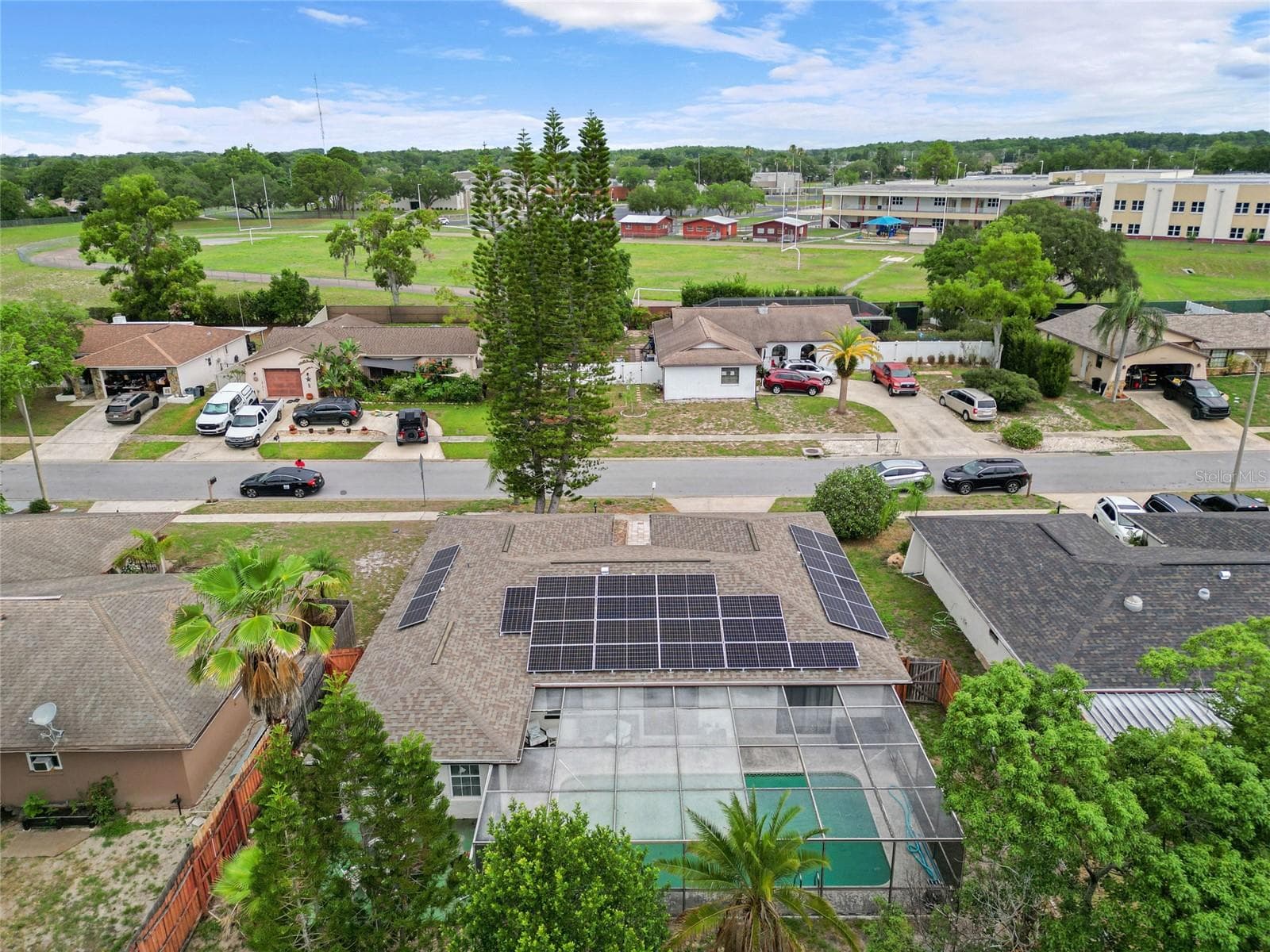 10951 PEPPERTREE LN — photo 6 of 40
