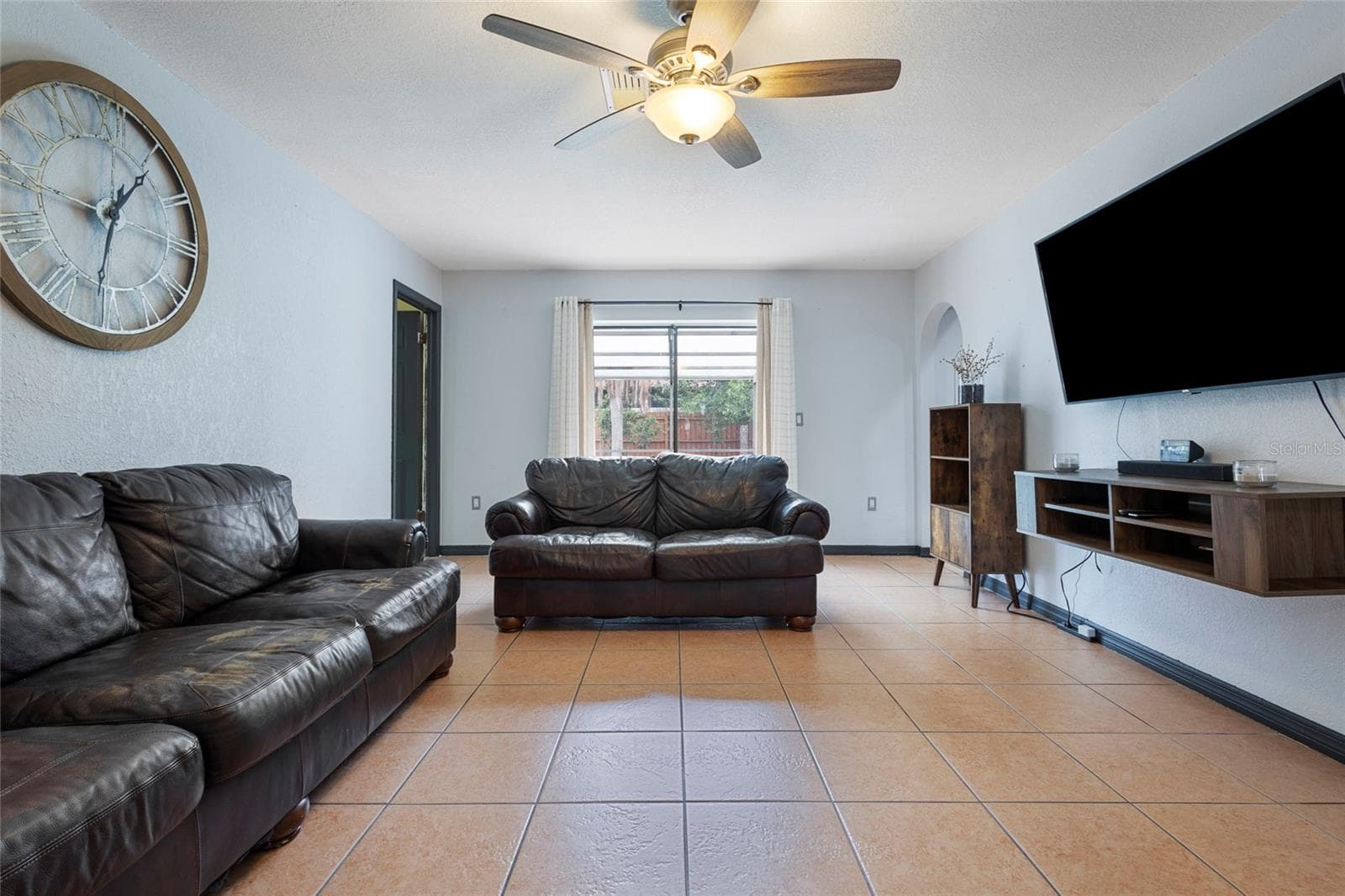 10951 PEPPERTREE LN — photo 14 of 40