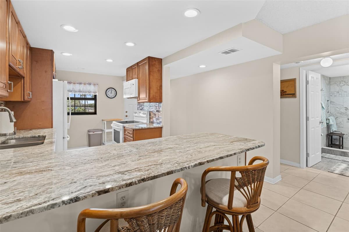 4100 OCEAN BEACH BOULEVARD — photo 8 of 45