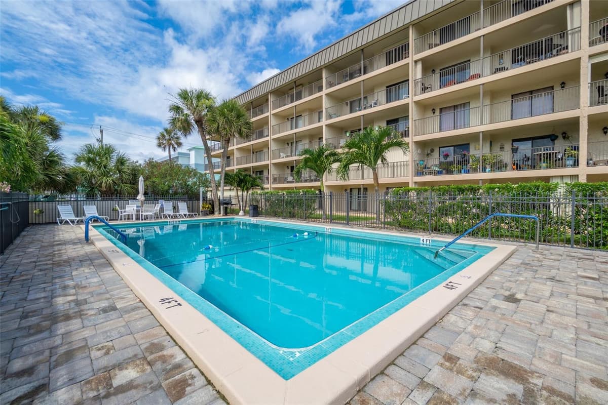 4100 OCEAN BEACH BOULEVARD — photo 15 of 45