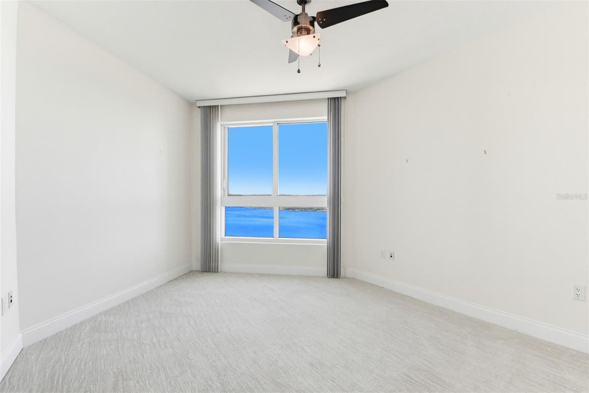 241 RIVERSIDE DRIVE — photo 23 of 50