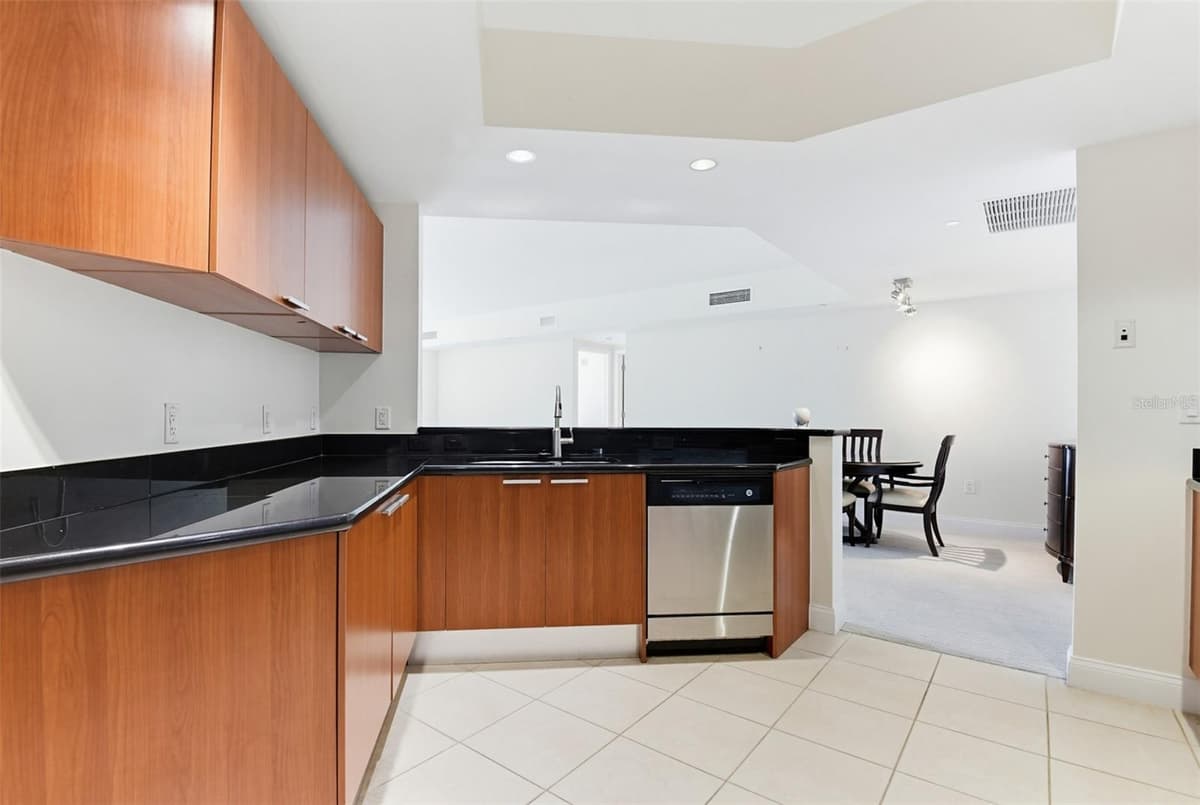 241 RIVERSIDE DRIVE — photo 14 of 50