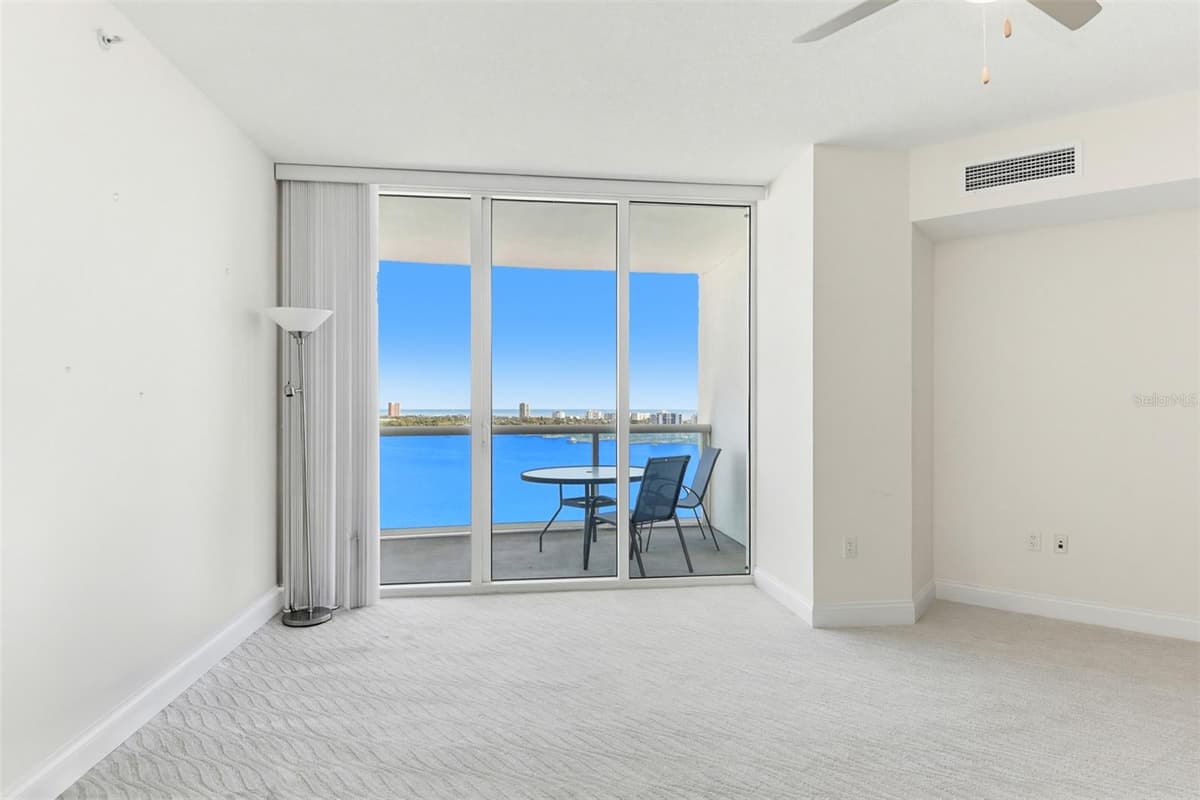 241 RIVERSIDE DRIVE — photo 4 of 50