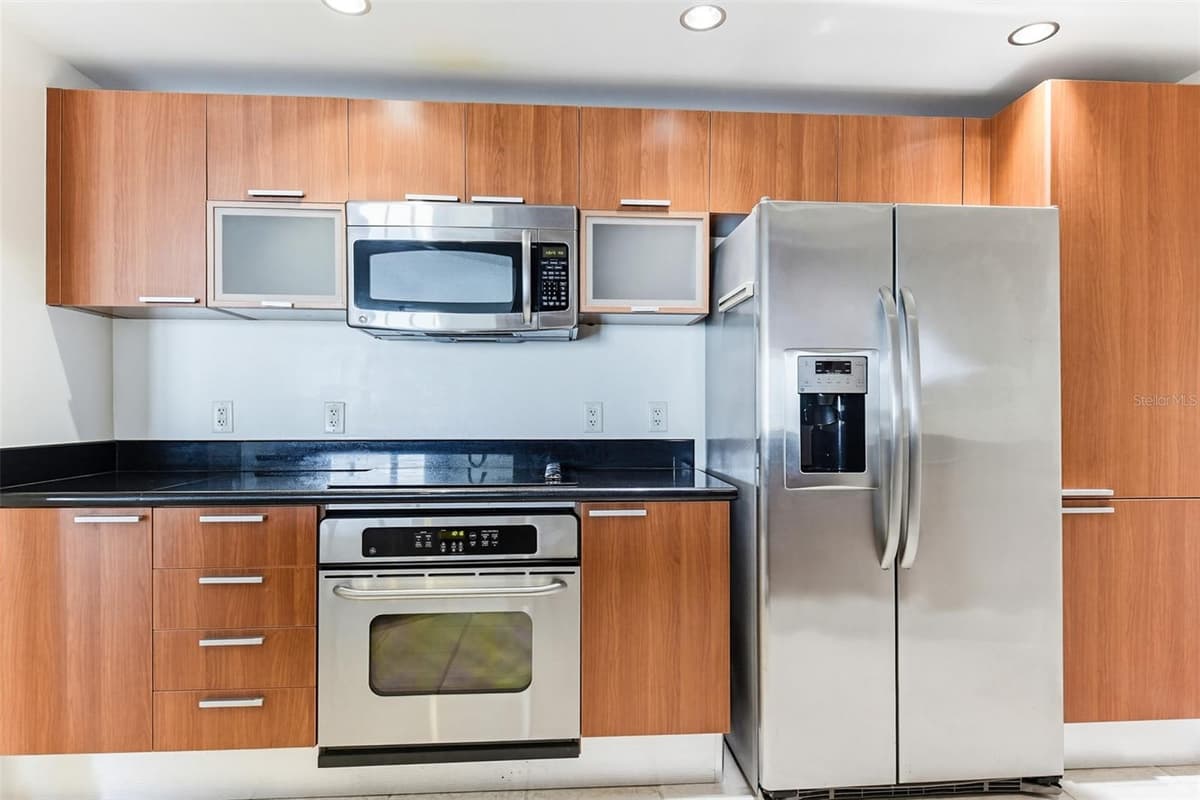 241 RIVERSIDE DRIVE — photo 13 of 50