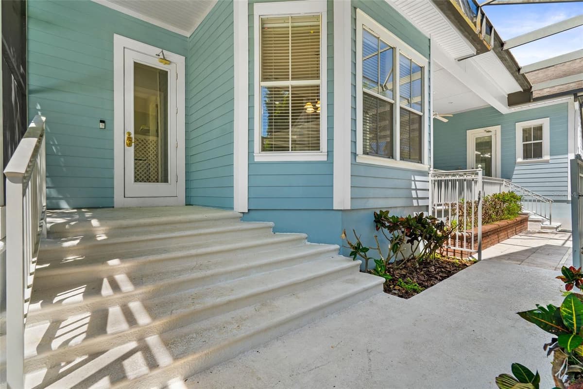 907 WESTPARK DRIVE — photo 34 of 48