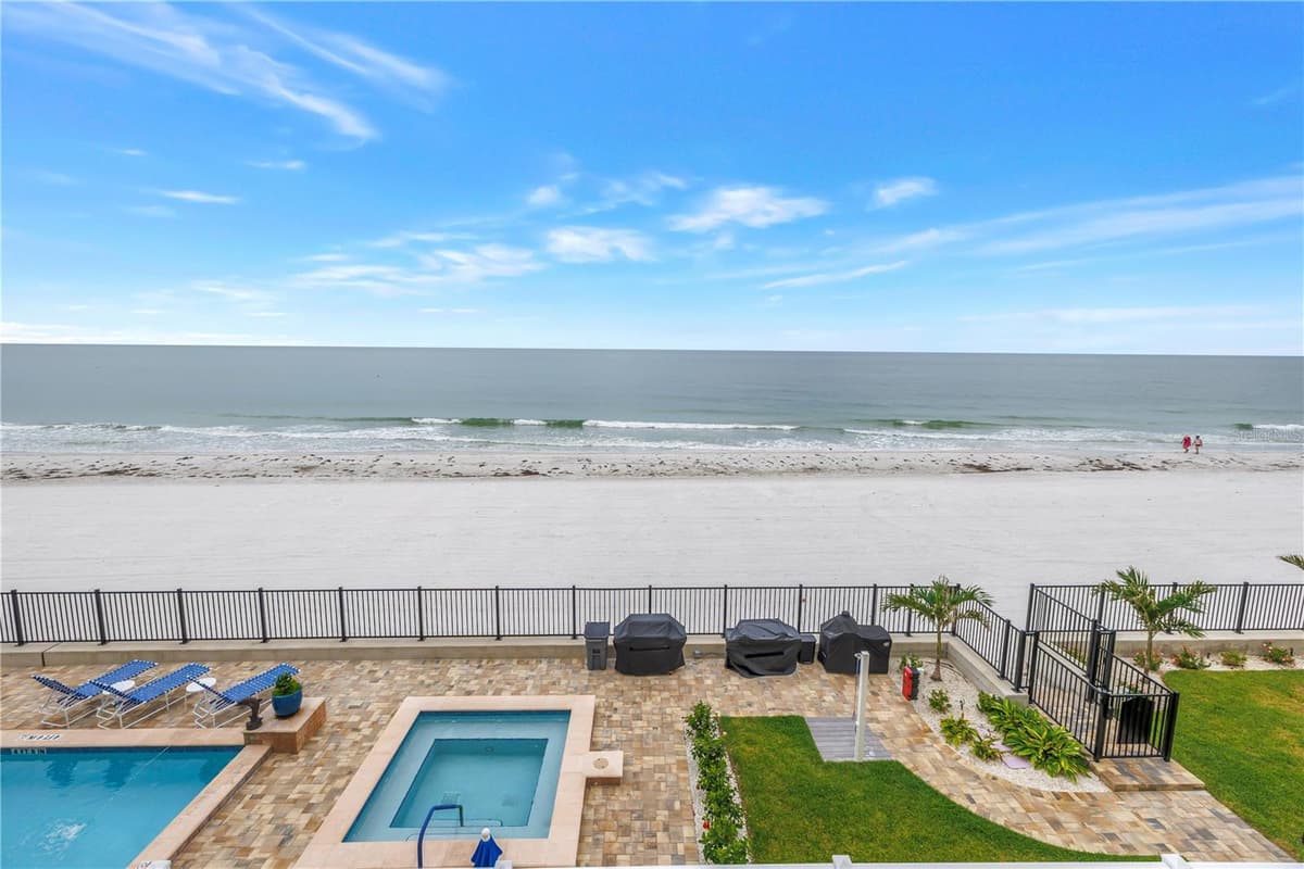 16750 GULF BOULEVARD — photo 2 of 69