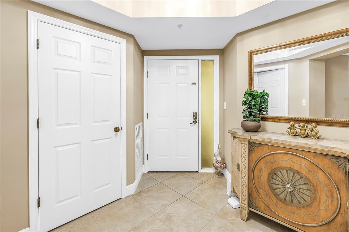 16750 GULF BOULEVARD — photo 4 of 69
