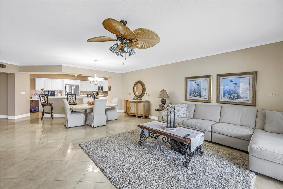 16750 GULF BOULEVARD — photo 13 of 69