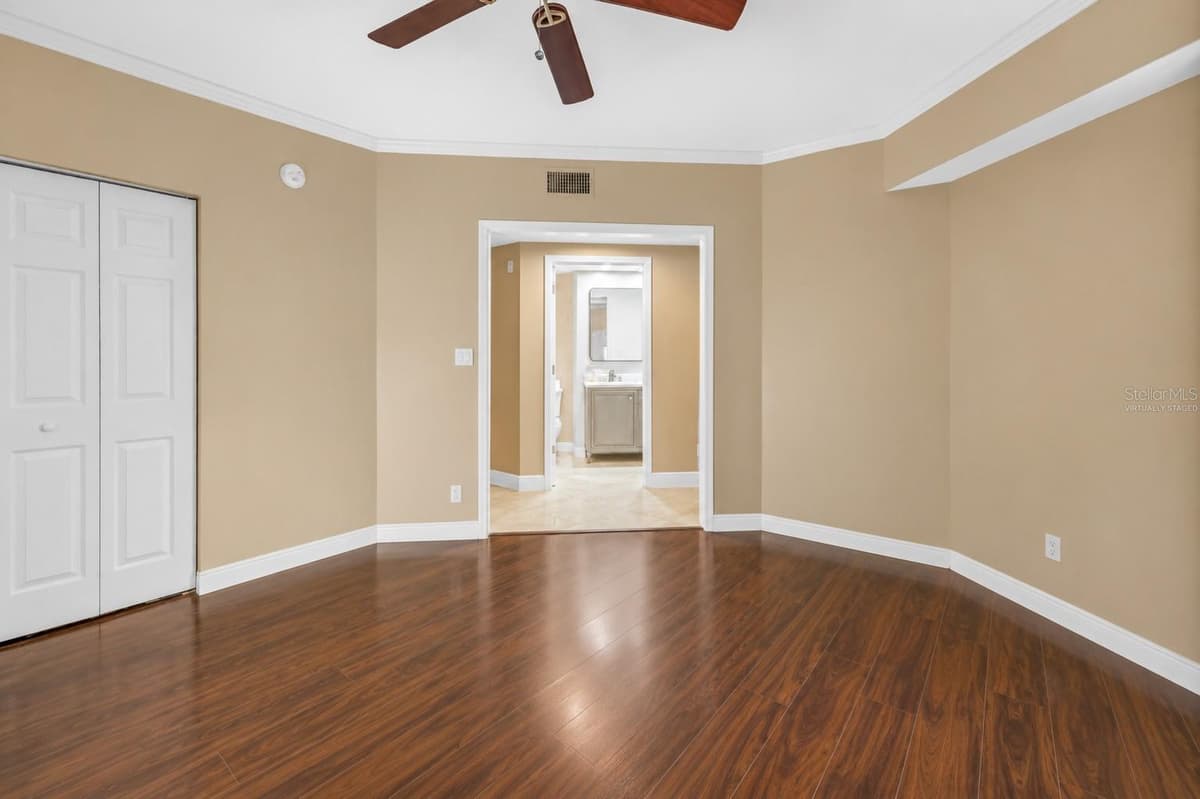 16750 GULF BOULEVARD — photo 25 of 69