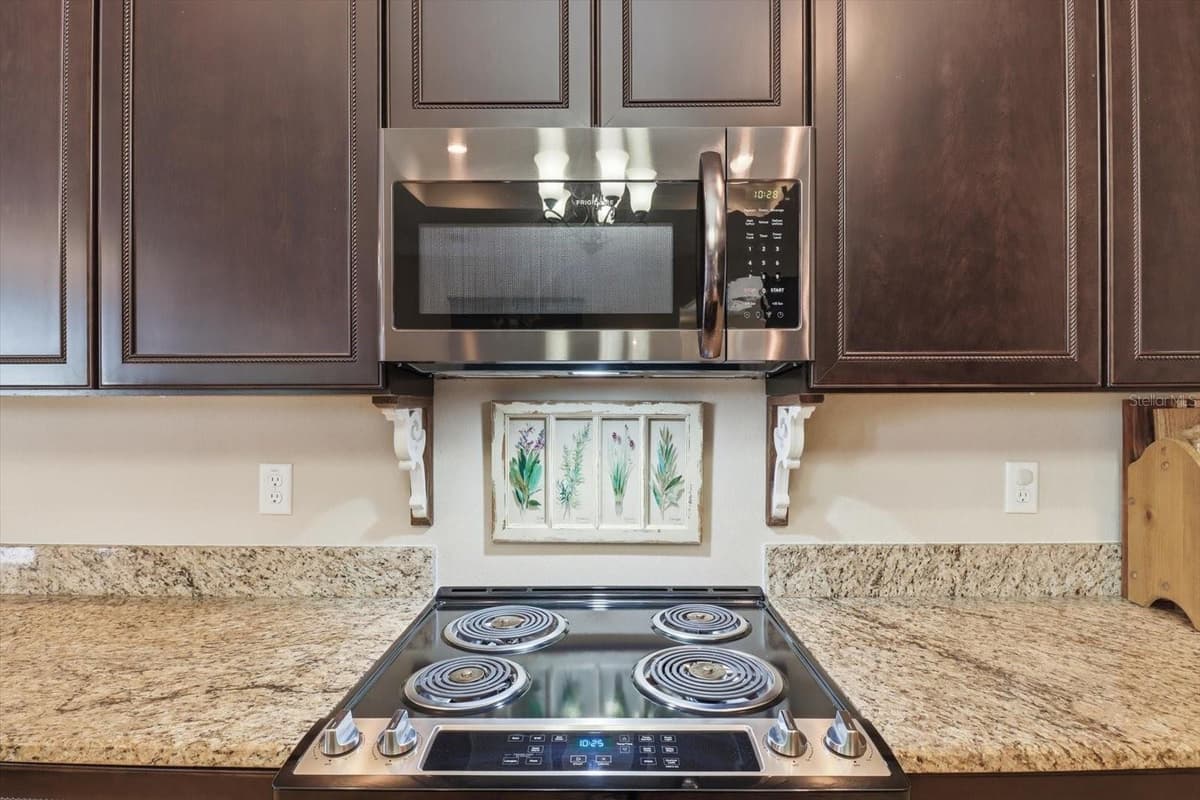 3028 DAVIS LAKE DRIVE — photo 19 of 72