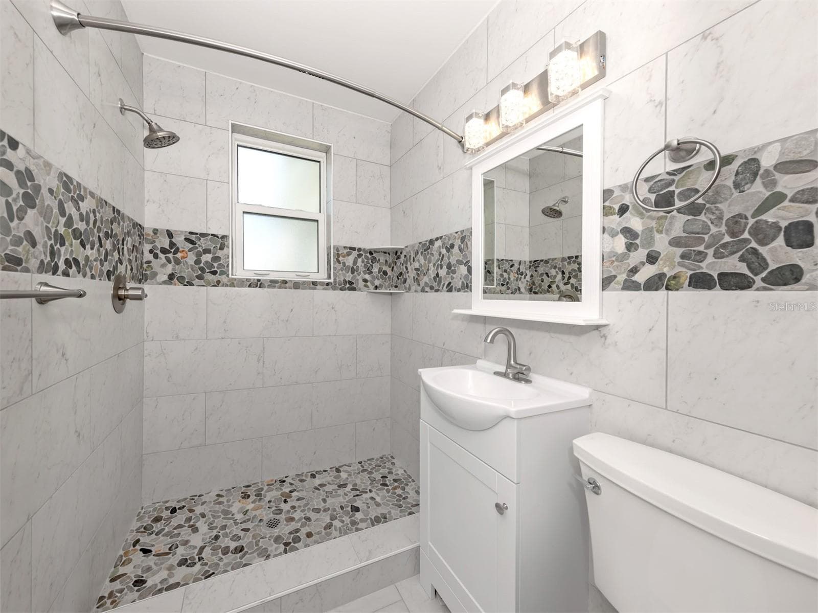 908 VILLAS DRIVE — photo 15 of 59