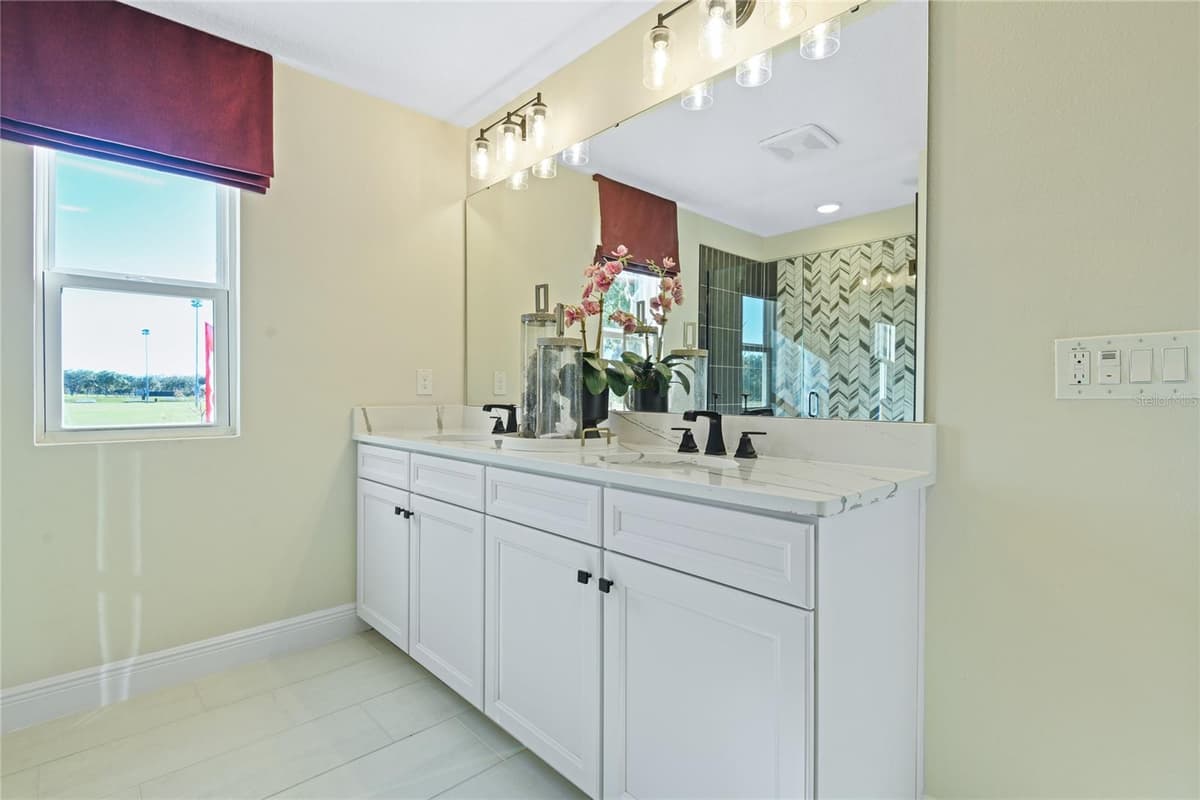 6410 CLOVER STREET — photo 15 of 31