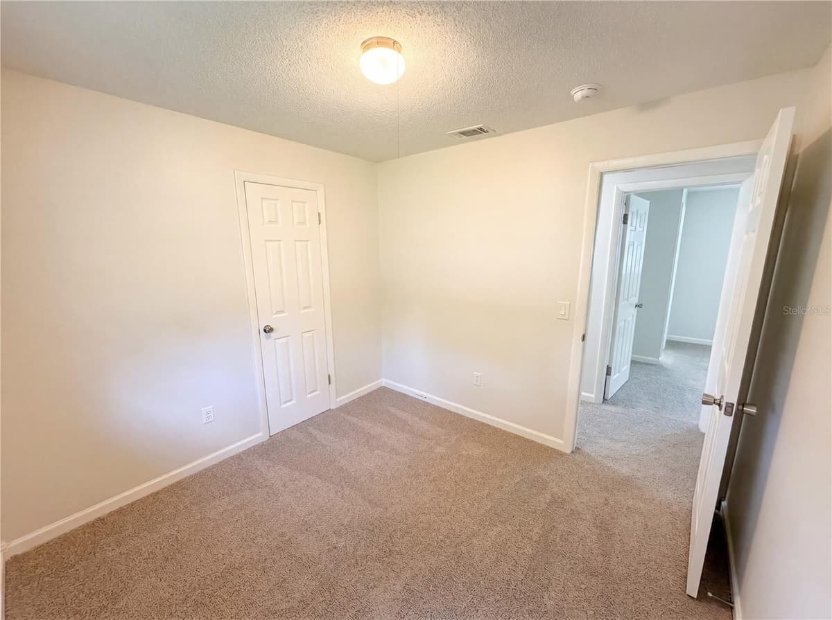 1057 LAKEMOOR BOULEVARD — photo 18 of 30