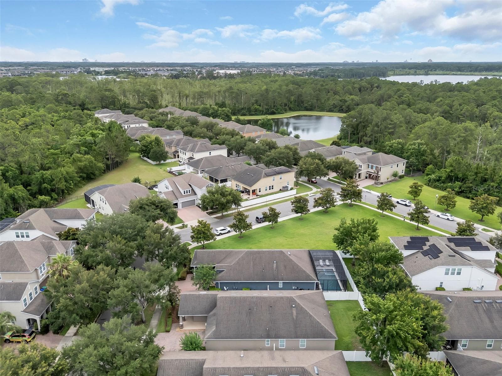 12826 WOODMERE CLOSE DR — photo 42 of 44
