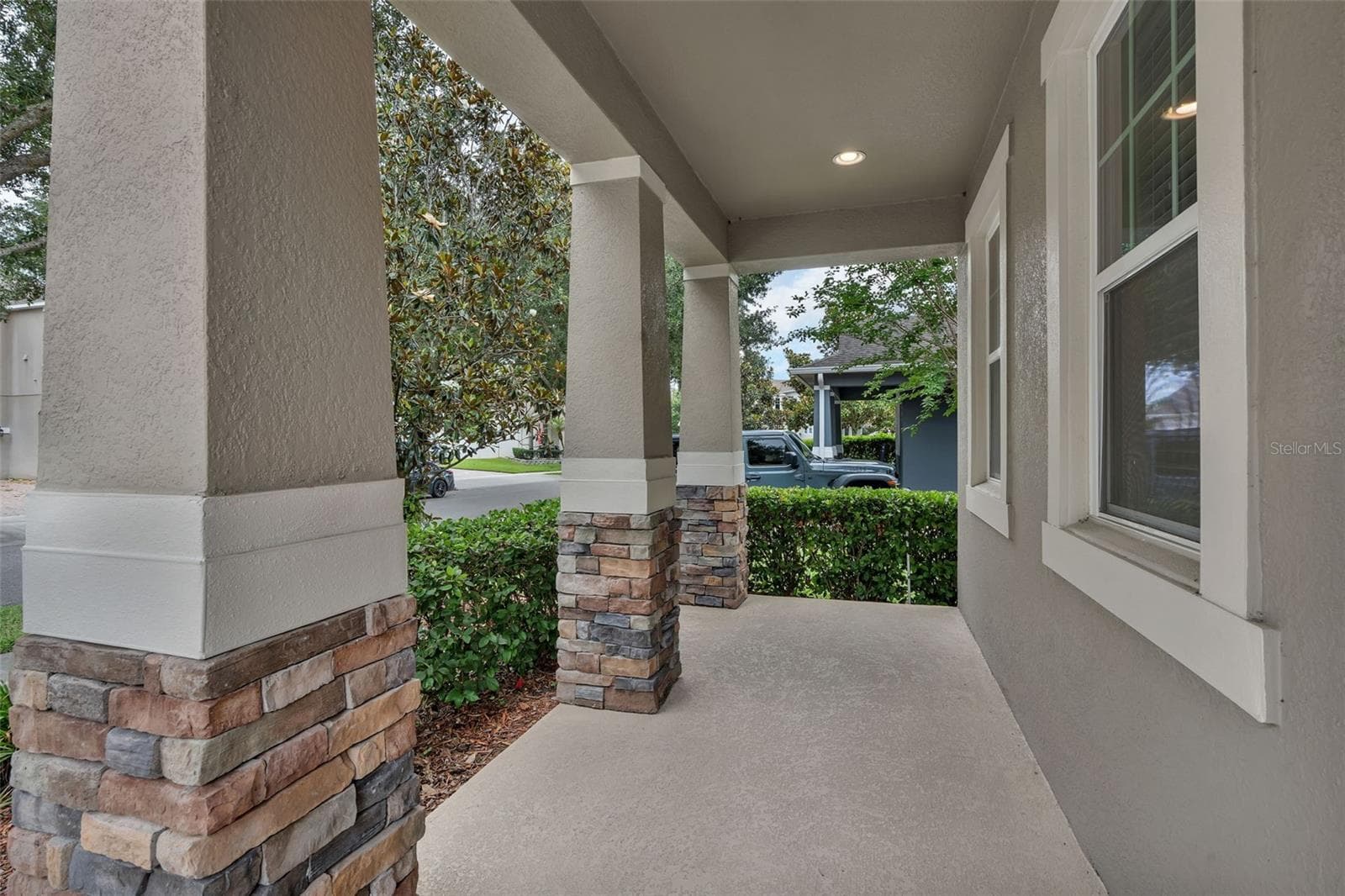 12826 WOODMERE CLOSE DR — photo 3 of 44