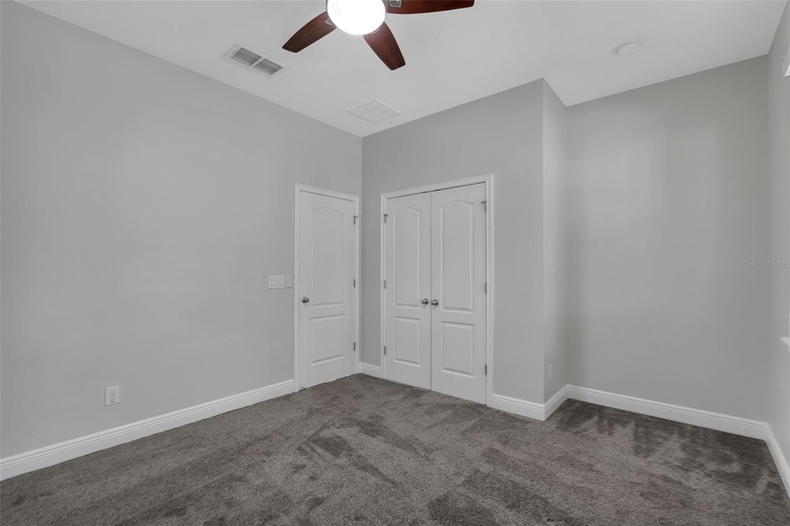 12826 WOODMERE CLOSE DR — photo 26 of 44
