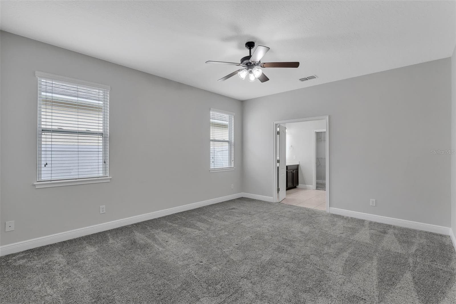 12826 WOODMERE CLOSE DR — photo 17 of 44