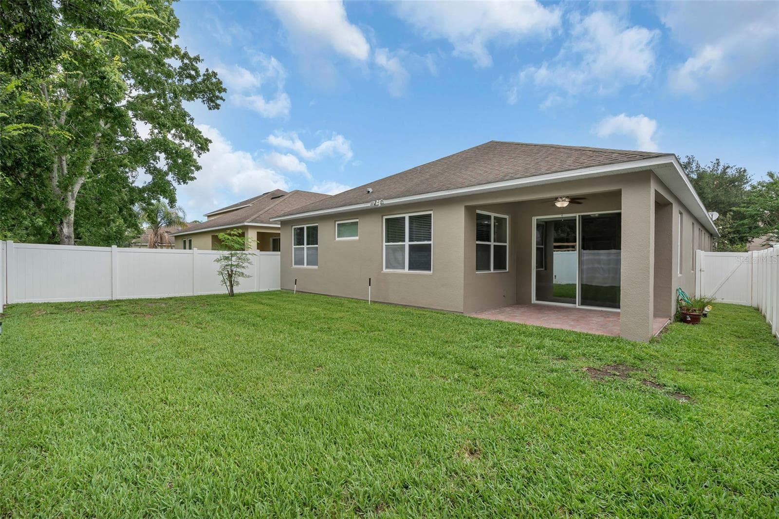 12826 WOODMERE CLOSE DR — photo 36 of 44