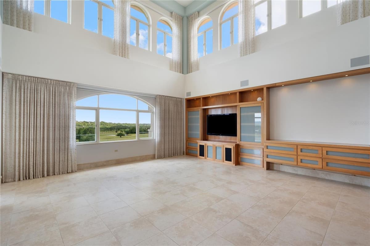 500 PLANTATION VILLAGE DRIVE — photo 13 of 62