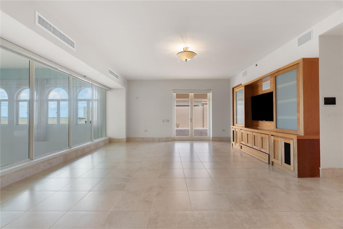500 PLANTATION VILLAGE DRIVE — photo 28 of 62