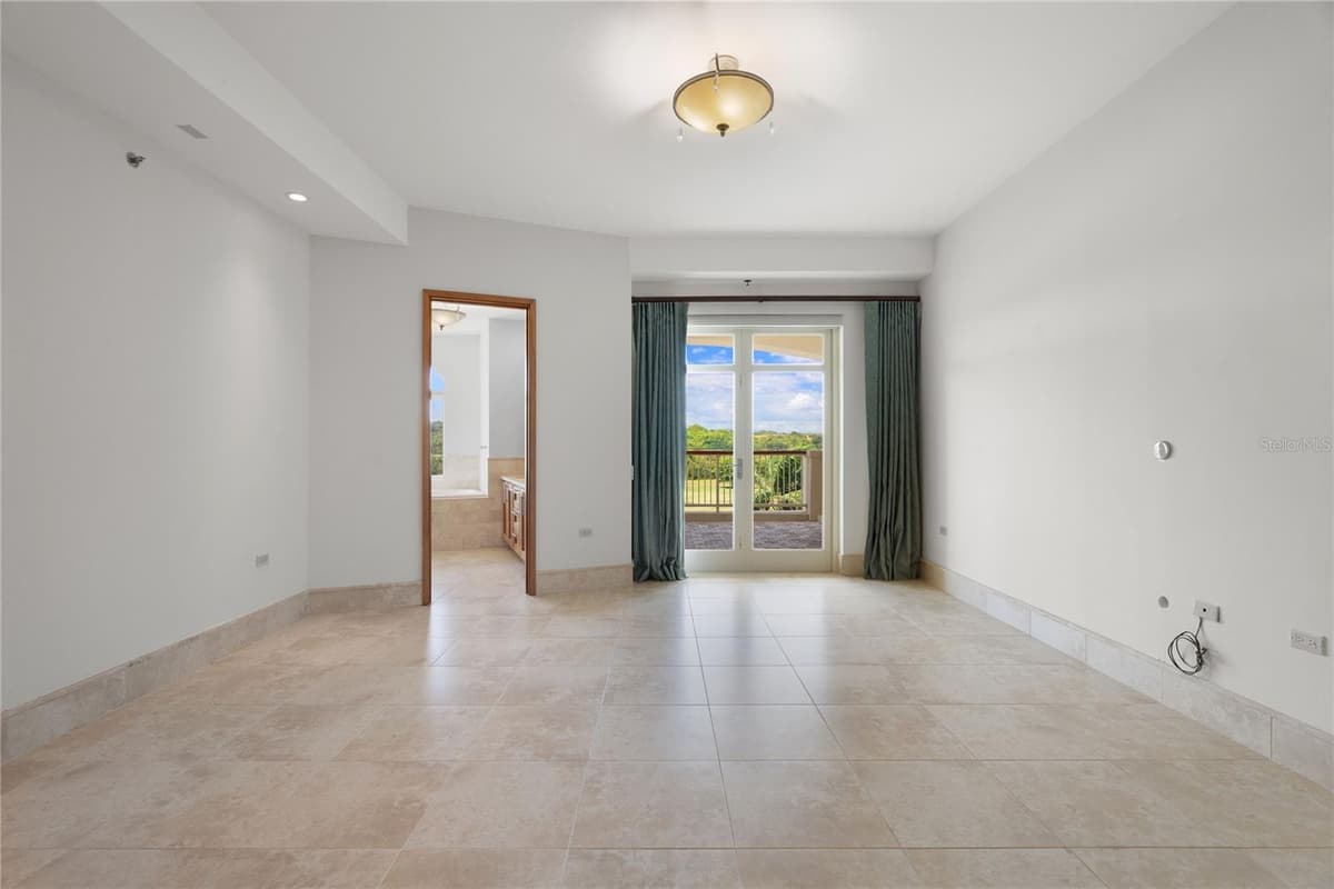 500 PLANTATION VILLAGE DRIVE — photo 18 of 62
