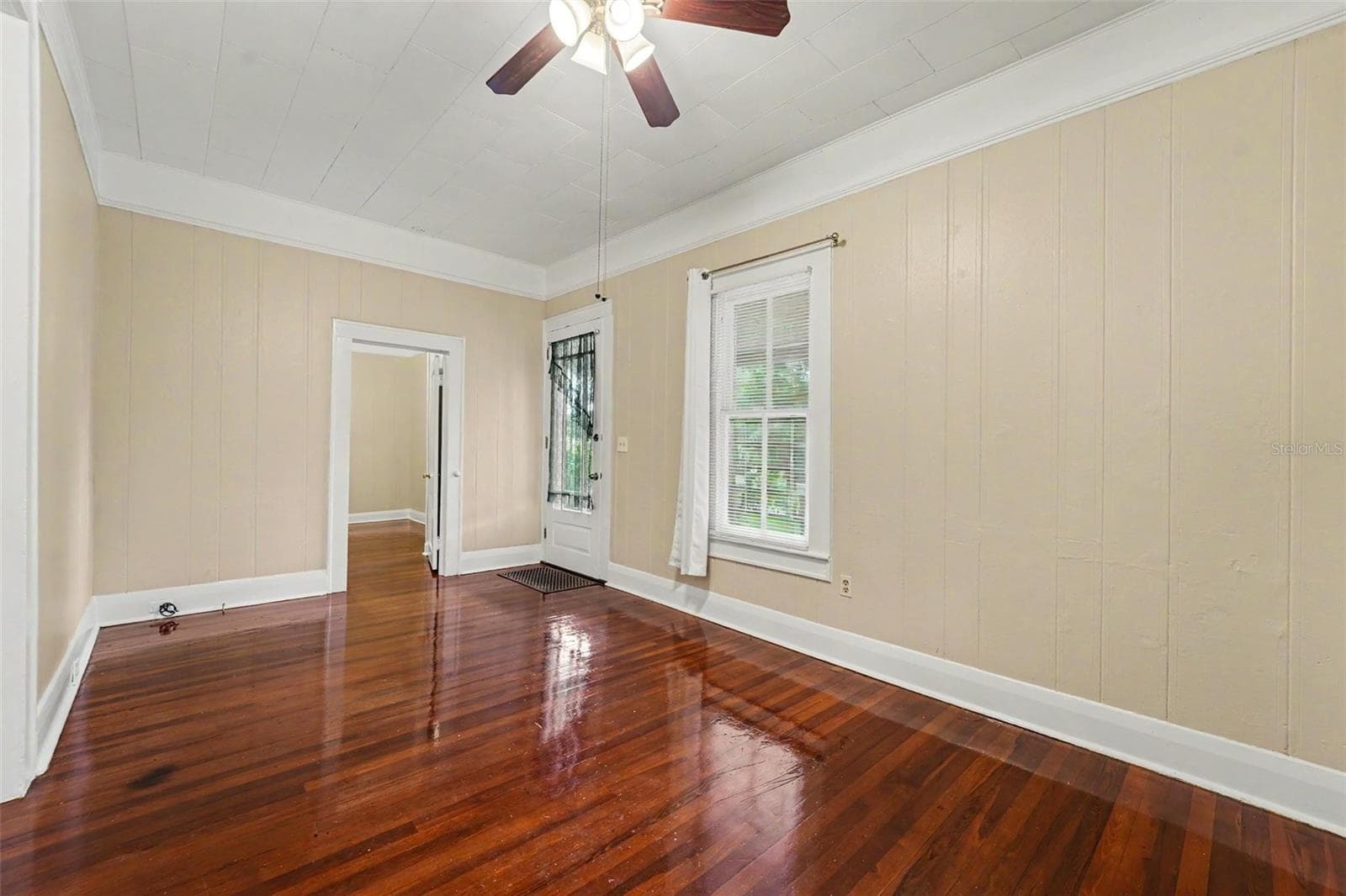 4109 SUWANEE AVENUE — photo 12 of 39