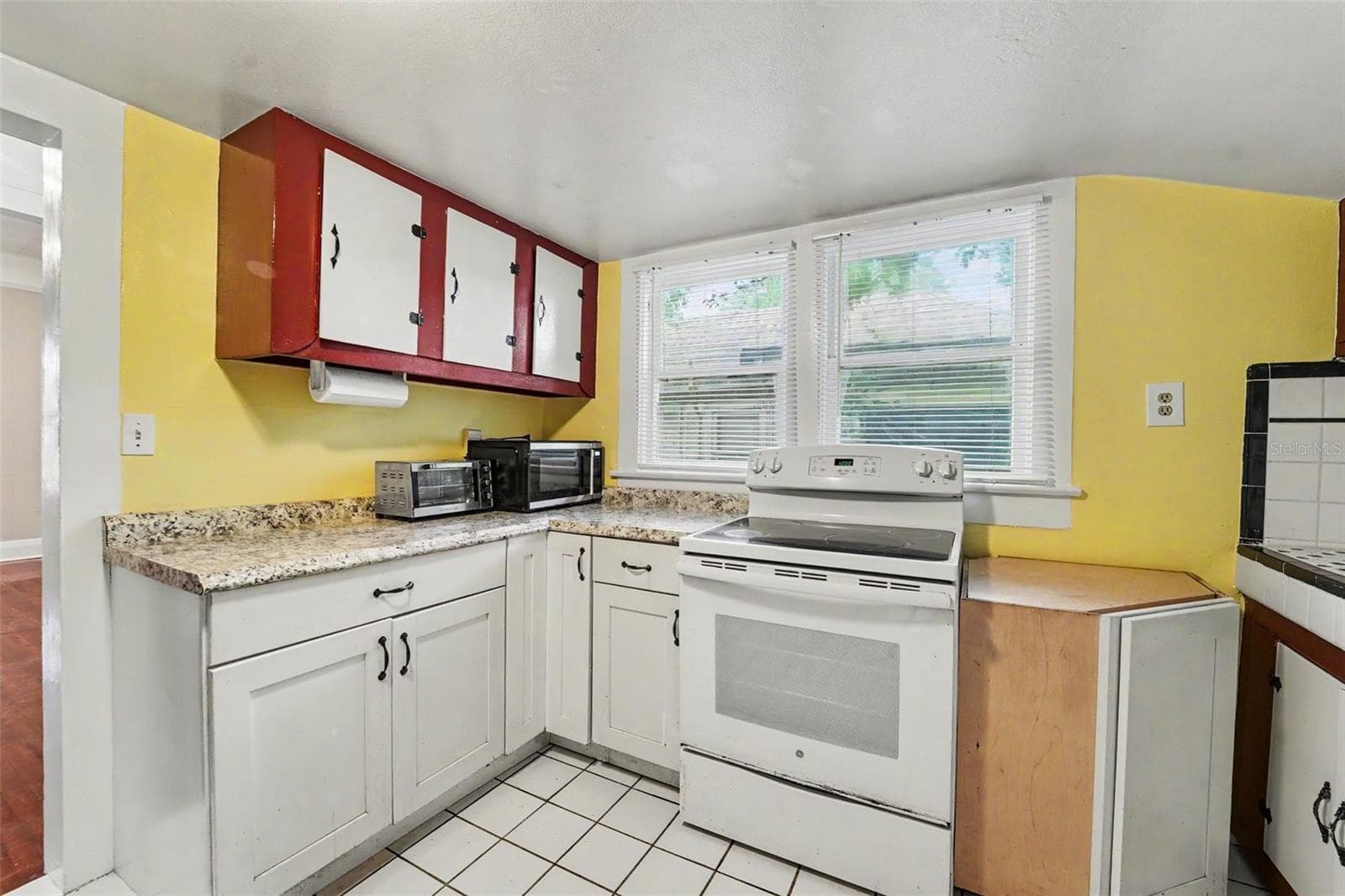 4109 SUWANEE AVENUE — photo 20 of 39