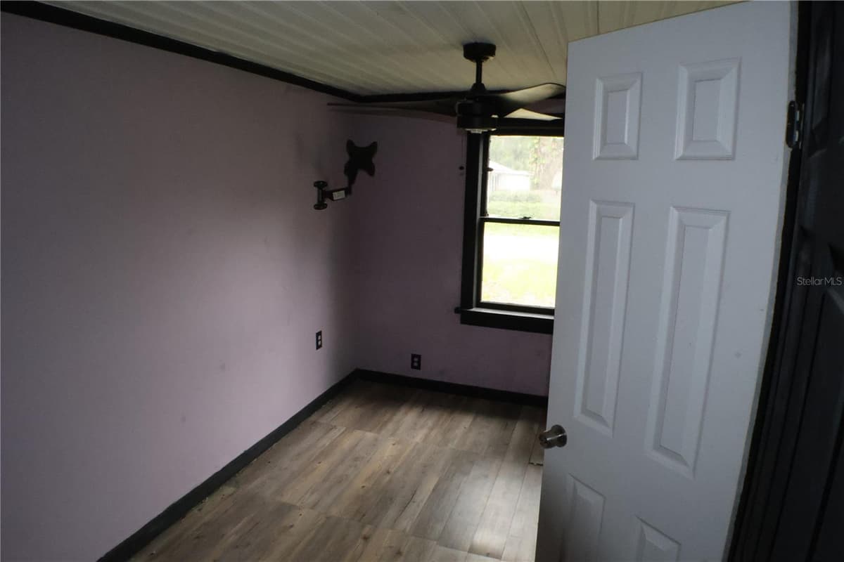 1202 FERRELL STREET — photo 10 of 16