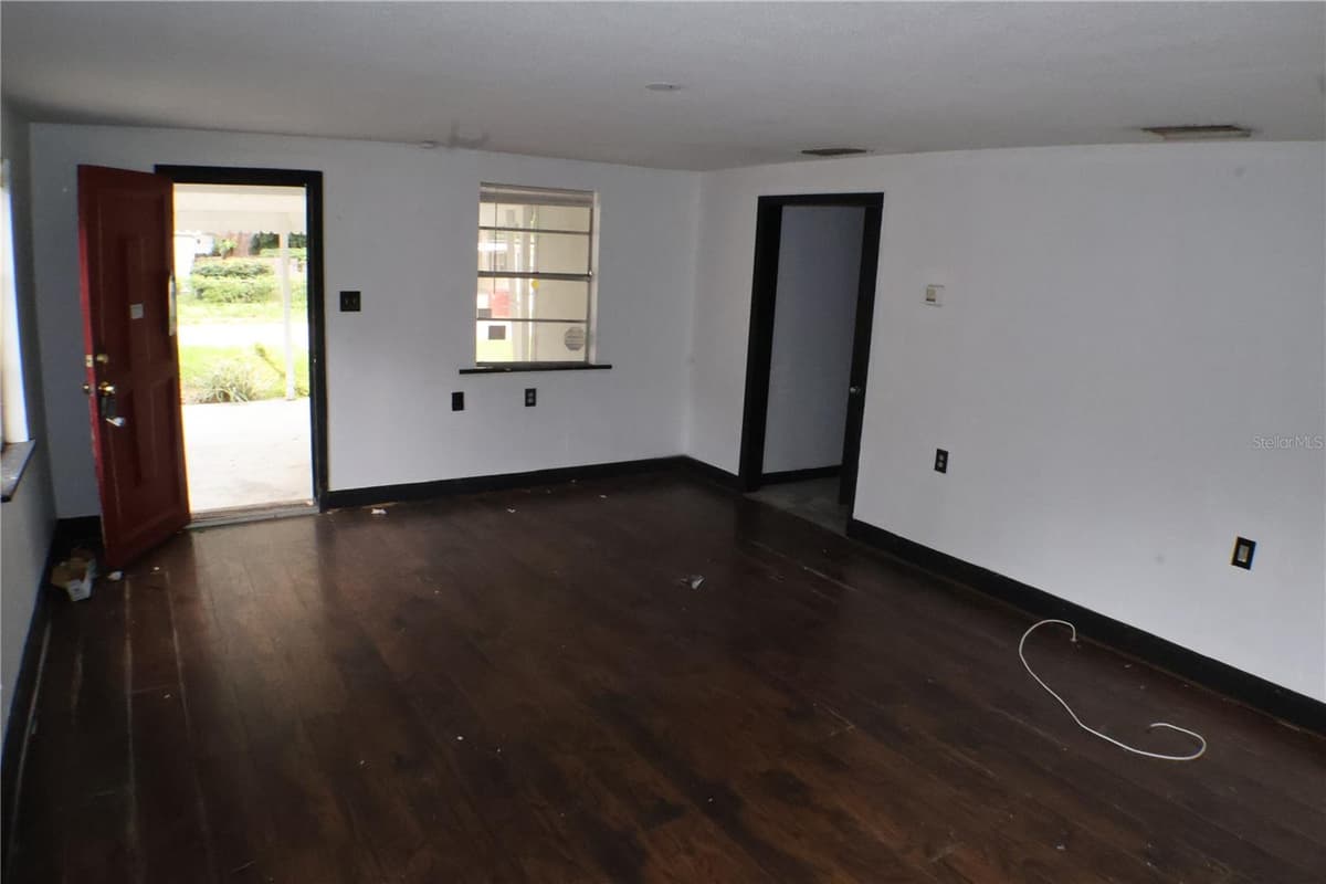 1202 FERRELL STREET — photo 6 of 16