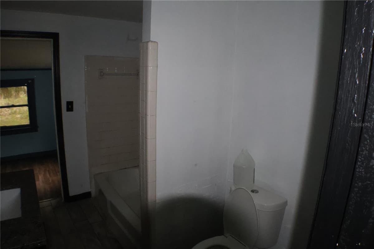 1202 FERRELL STREET — photo 9 of 16