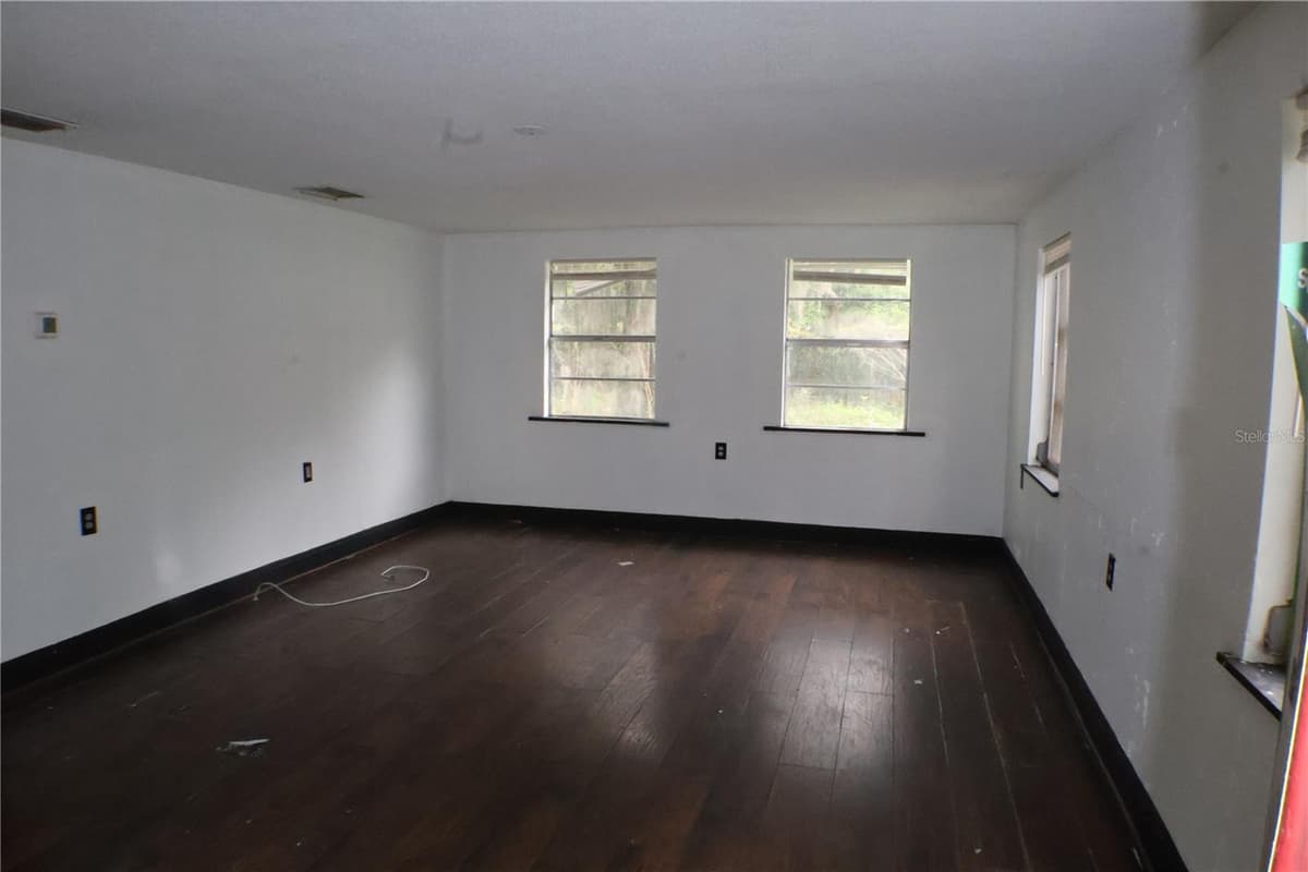 1202 FERRELL STREET — photo 7 of 16