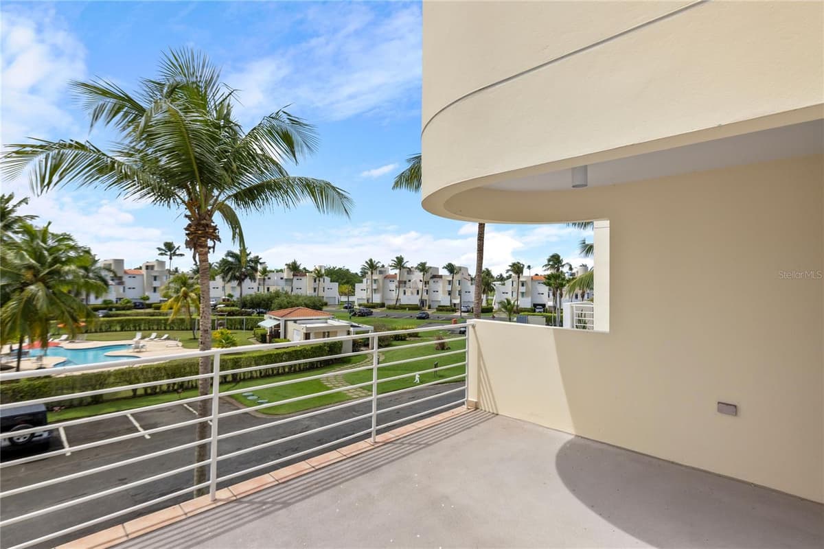175 VILLAS DE GOLF — photo 23 of 26