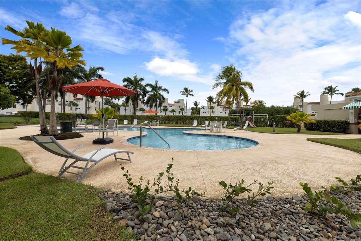 175 VILLAS DE GOLF — photo 20 of 26