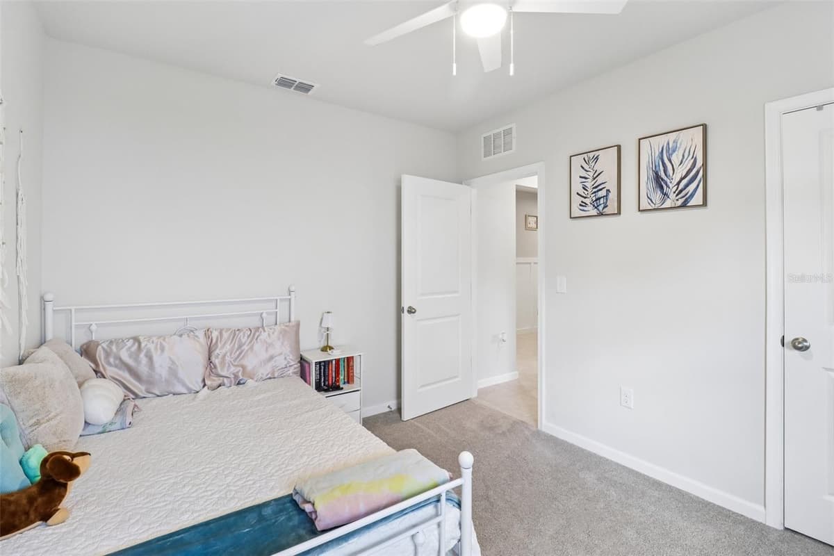 2192 OKLAHOMA DRIVE — photo 19 of 55