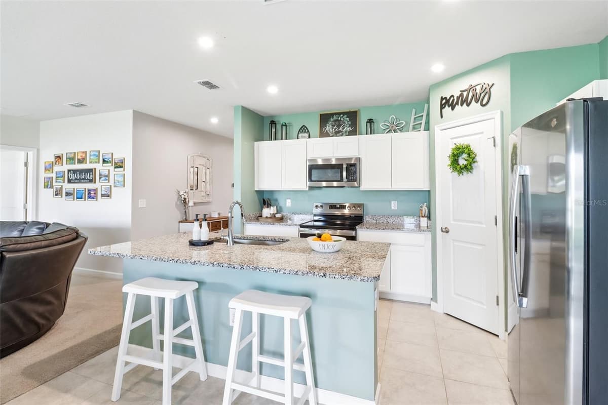 2192 OKLAHOMA DRIVE — photo 13 of 55