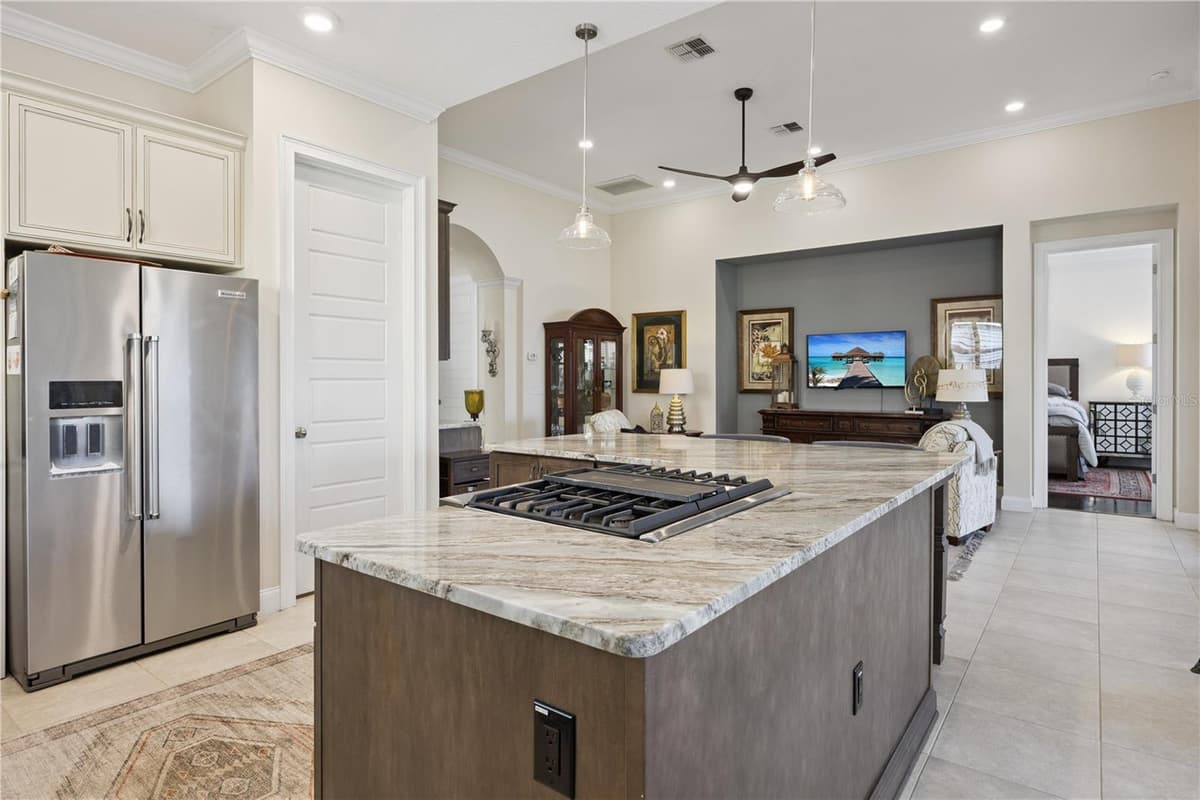 9219 SAN JOSE BOULEVARD — photo 17 of 59