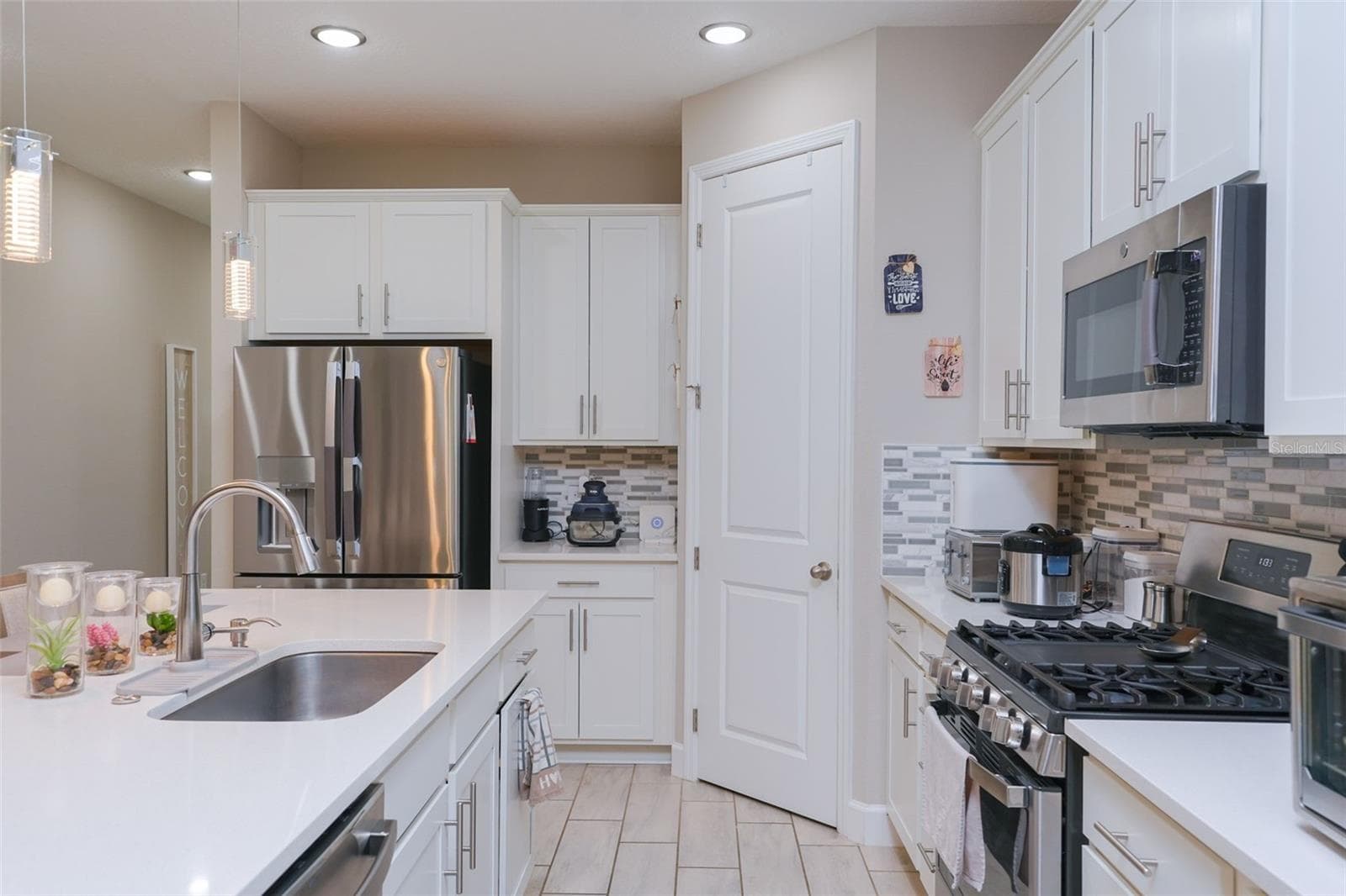 2544 AUTUMN STREAM DRIVE — photo 14 of 53