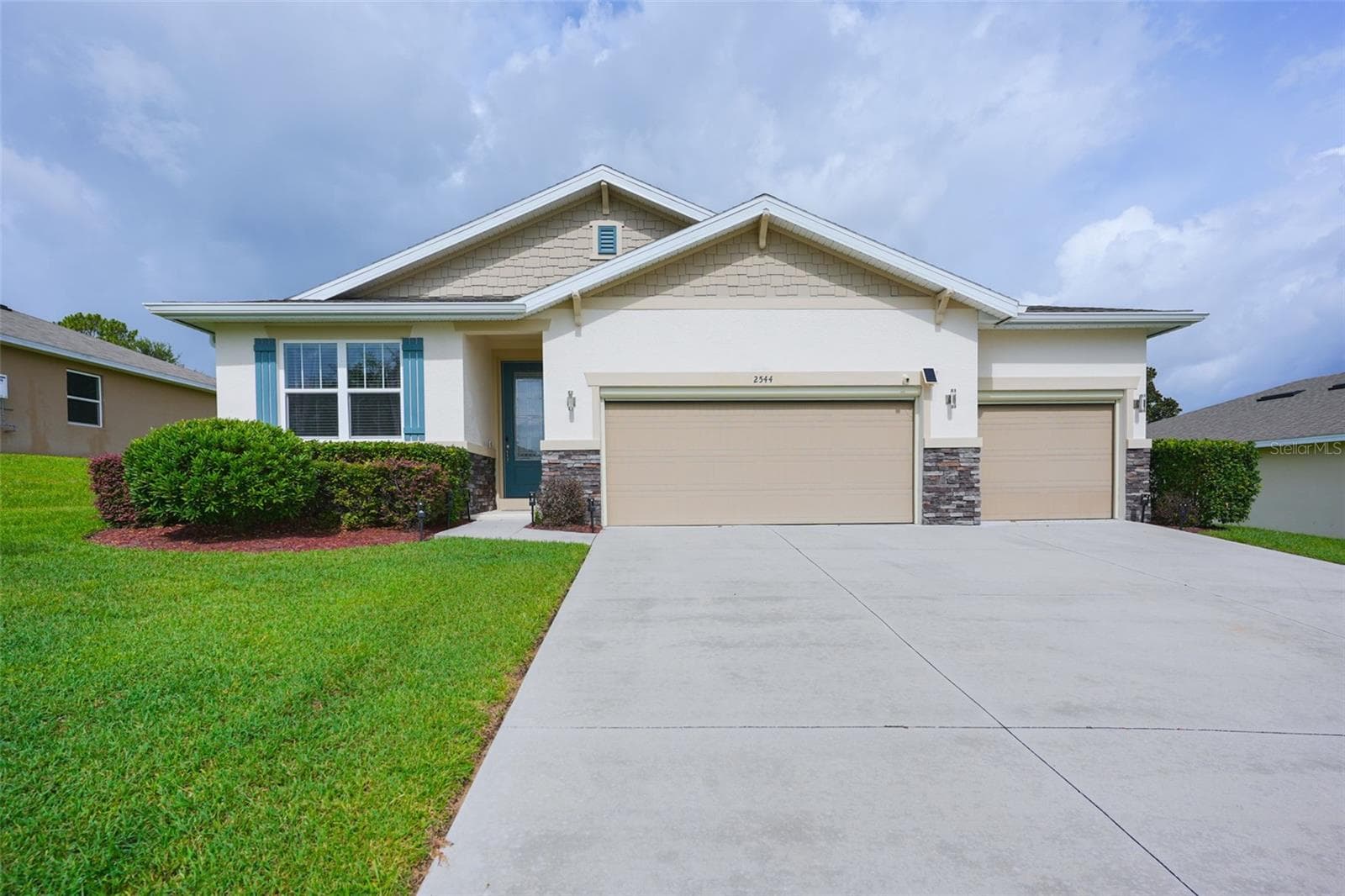 2544 AUTUMN STREAM DRIVE