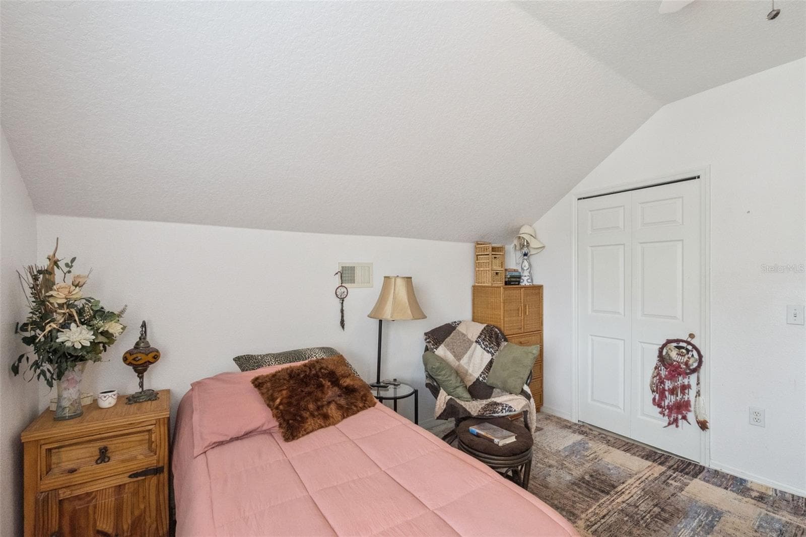 16217 COOPERS HAWK AVENUE — photo 16 of 27