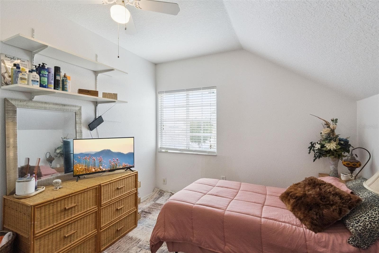 16217 COOPERS HAWK AVENUE — photo 17 of 27