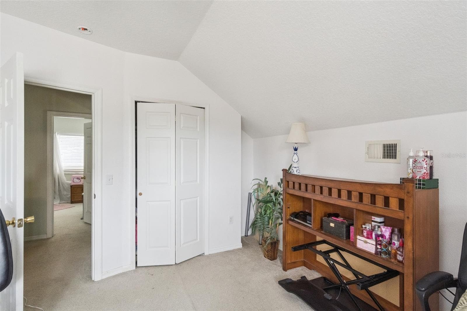 16217 COOPERS HAWK AVENUE — photo 19 of 27