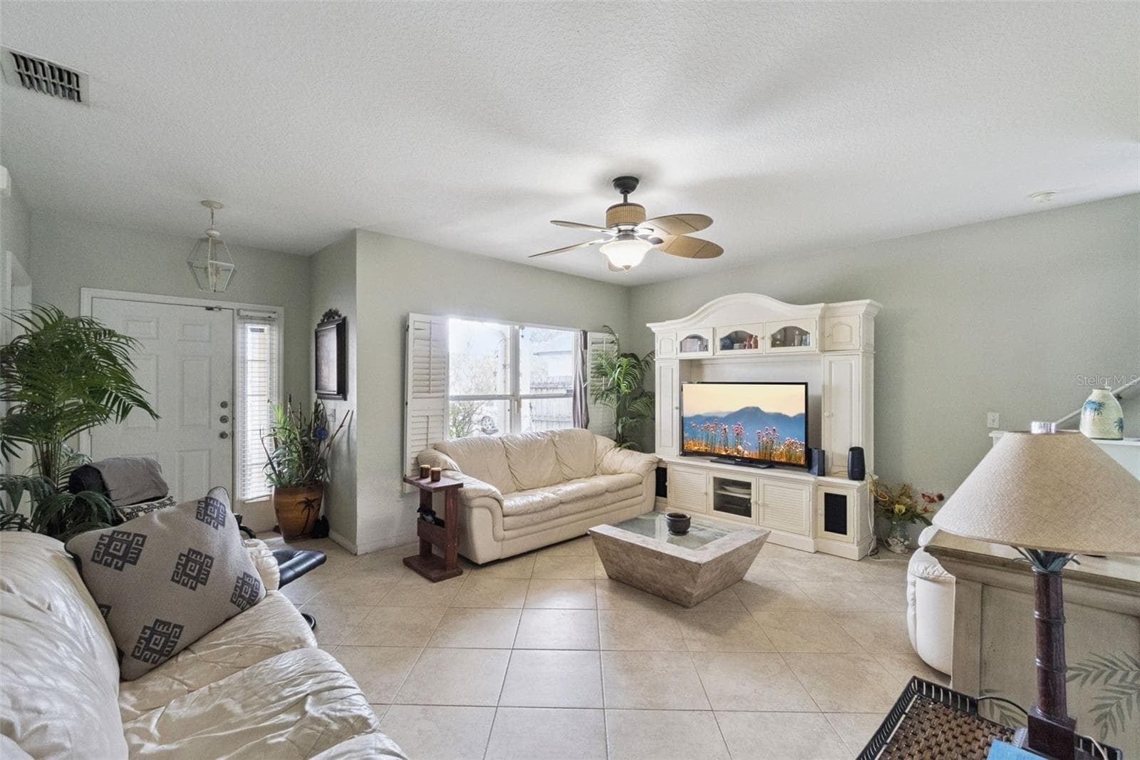 16217 COOPERS HAWK AVENUE — photo 4 of 27